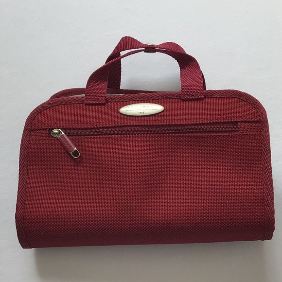 Samsonite Handbags - Samsonite Maroon Canvas Toiletry Bag